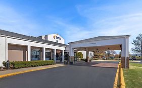 Comfort Inn & Suites Arlington Heights - Buffalo Grove